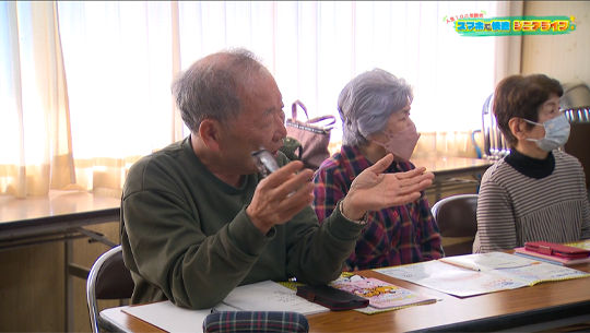 画像:不安を感じた体験を話す参加者